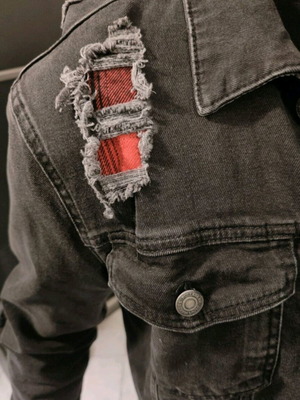 Denim μπουφάν Pull & Bear σαν καινούργιο, ανθρακί με καρό λεπτομέρειες