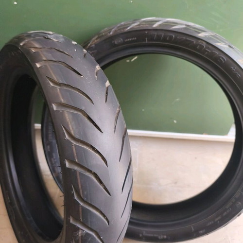 Sym Scouter tires like new