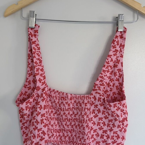 Stradivarius Crop Top medium size like new, red and pink