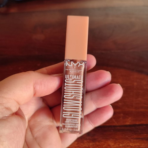 Nyx liquid eyeshadow shade 09 like new