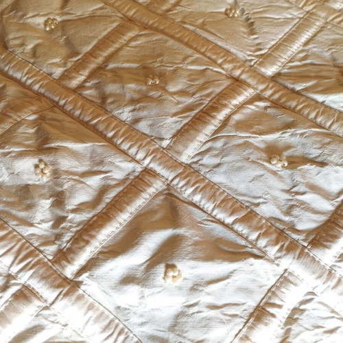 Vintage bridal quilt like new, champagne color with pearls