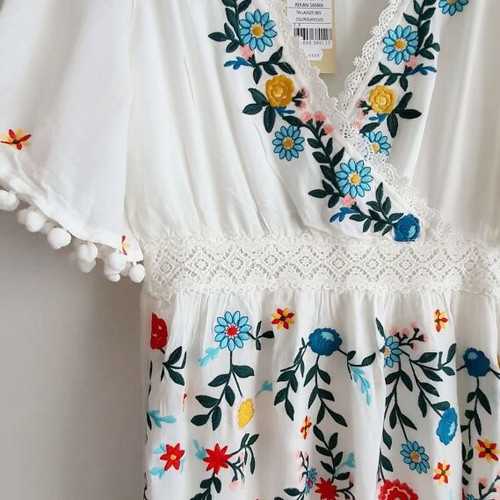 Long dress with embroidered flowers new, white, sizes S-M