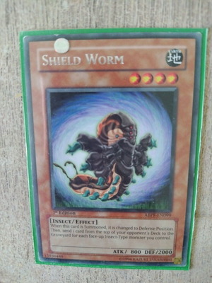 Shield Worm Silver Ultimate Rare Yu-Gi-Oh! card like new