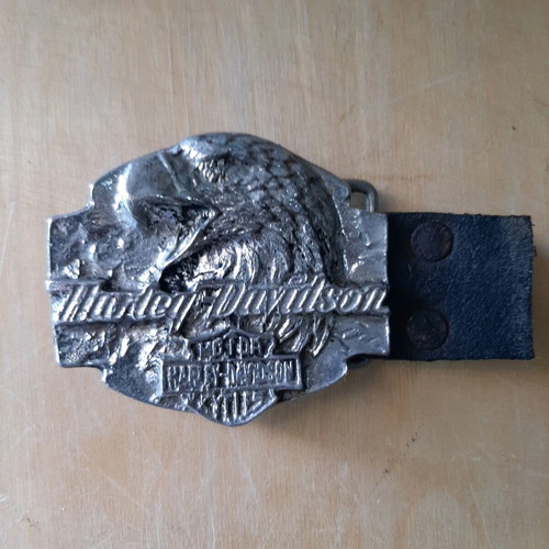 Authentic vintage Harley-Davidson belt buckle like new