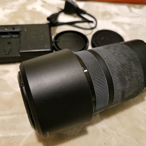 Sony a58 DSLR camera like new with 18-55 and 55-300 lenses