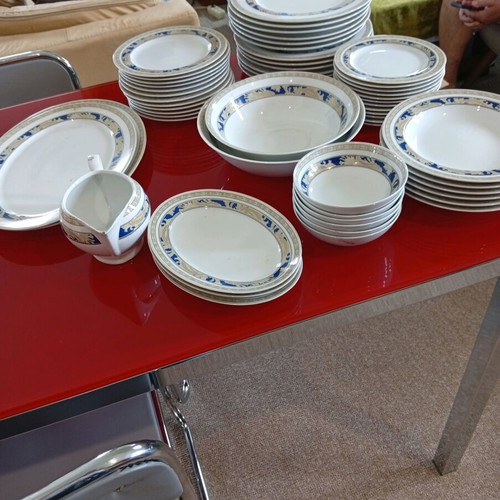 Porcelain dinnerware set new, 12-person, German