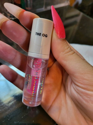 MUA Metamorphosis Lip Oil like new, bright pink color changing