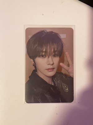 Stray Kids Lee Know 5-Star photocard Version C