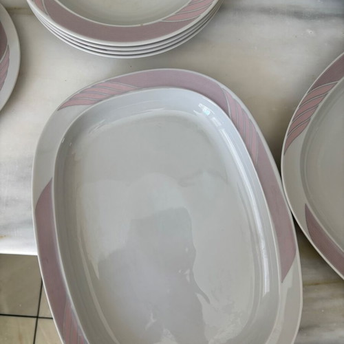 Ionia Ellas porcelain serving set 22 pieces like new