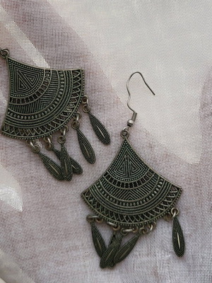 Vintage earrings like new