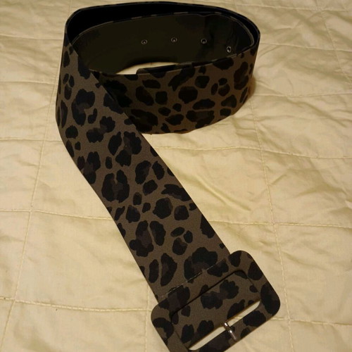 Zara wide leopard print belt like new