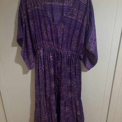 Dress Large size purple like new