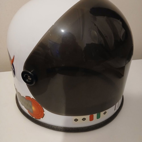Astronaut costume with helmet like new, size 7 to 9 years