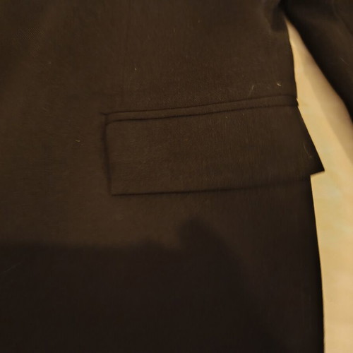 Women's black suit with jacket and skirt like new