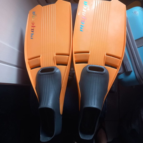 Children's swim fins like new, size 33/34, orange-gray, Majorca