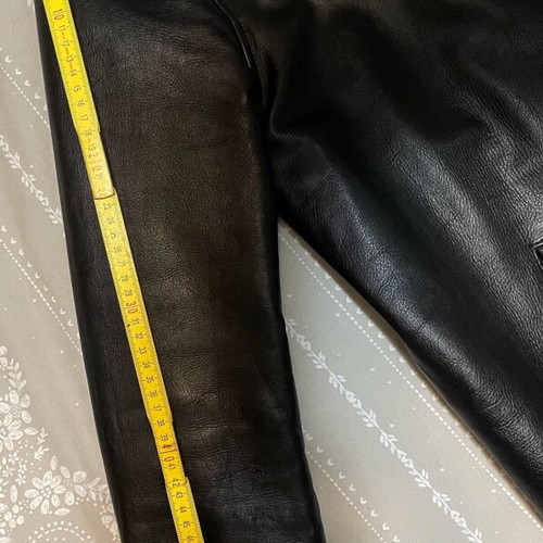 Leather coat like new, size L