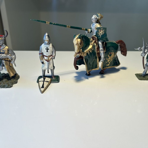 Four lead knights used, one shield detached