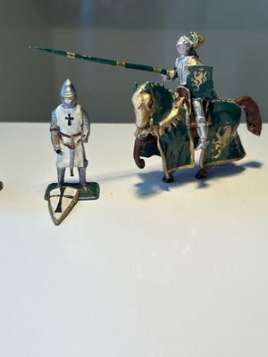 Four lead knights used, one shield detached