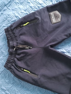 Hashtag Bermuda size 6 like new, 116 cm for 6 years old