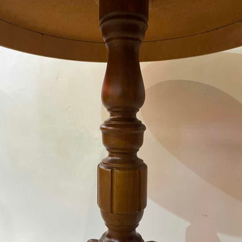 Vintage wooden round side table with carved leg 68x55