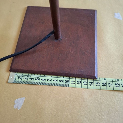 Table lamp like new with wicker shade and copper frame