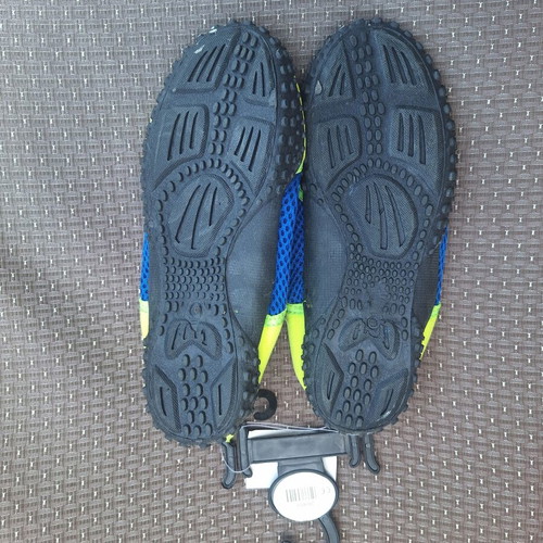 Speedo green and blue water shoes size 35 like new