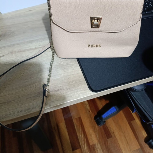Verde shoulder bag beige like new, crossbody style