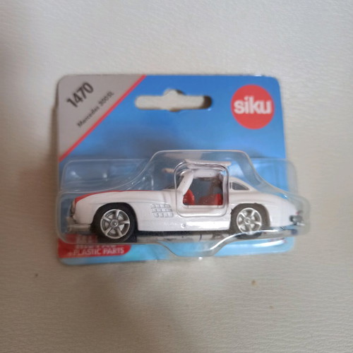 Siku Mercedes Benz 300SL Gull Wing White Model new