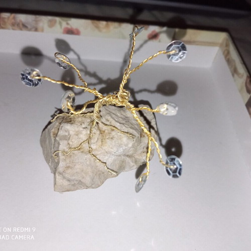 Wire tree used on stone decoration