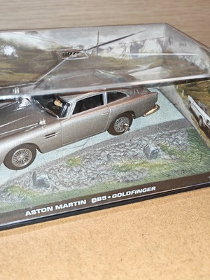 James Bond 007 Aston Martin DB5 Goldfinger μεταχειρισμένο μεταλλικό μοντέλο με διόραμα