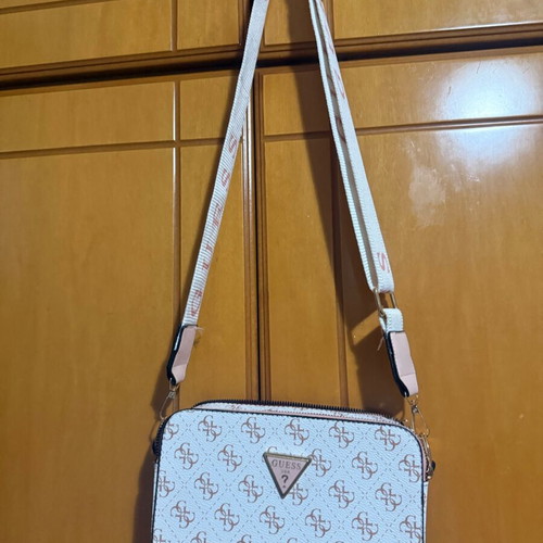 Crossbody bag like new, white pink