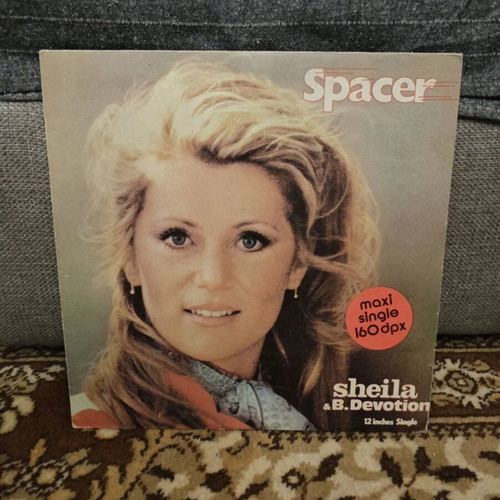 Vinyl record used, good condition
