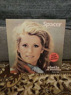 Vinyl record used, good condition
