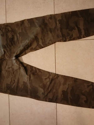 Zara camouflage pants like new, size S unisex