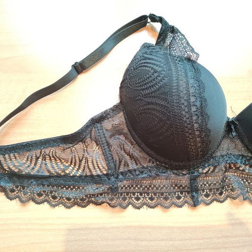 Shein bra 75B black with padding and lace new