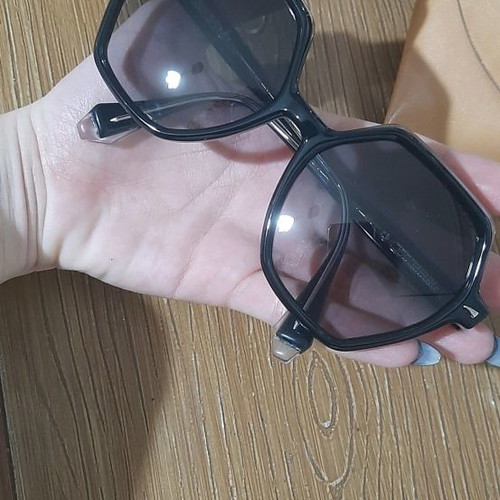 Gigistudios sunglasses new with case and accessories