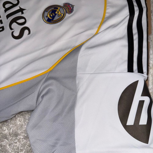 Real Madrid Football Jersey Home 2025/2026 like new