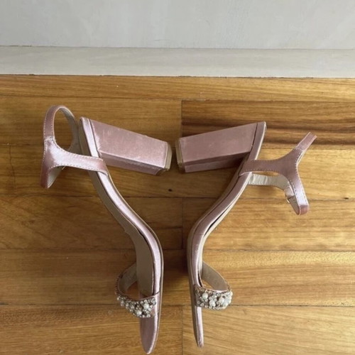 Migato pink satin sandals like new, size 38, pearl decoration