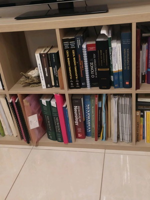 Βιβλιοθήκη Ikea σαν καινούργιο