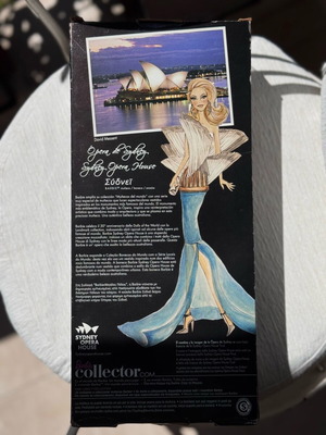 Barbie doll Sydney Opera House 2010 new