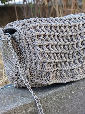Handmade knitted crossbody bag beige made to order