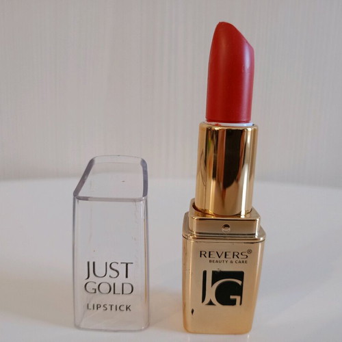 Revers lipstick like new