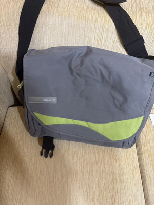 Document and laptop carrying bag like new, gray and green