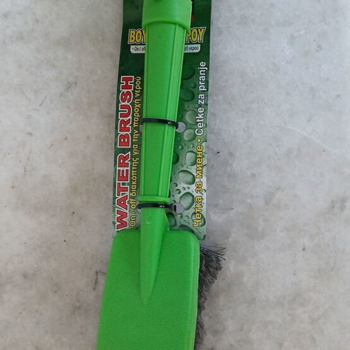Car washing brush with plastic valve new