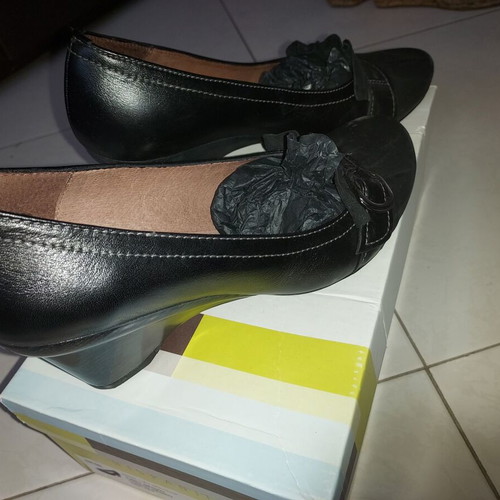 Hispanitas black platforms like new, minimally worn