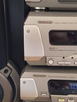 Technics sound system used with extra speaker, vintage video and GPS gift