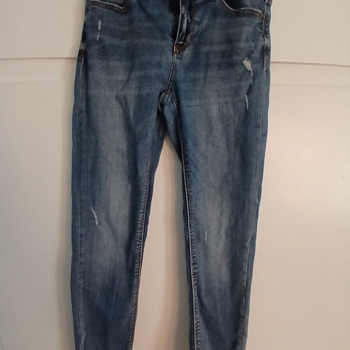Stradivarius jeans skinny low waist used, blue with rips, size L