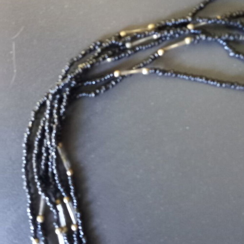 Necklaces set like new, black and silver, versatile length
