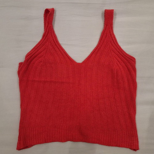 Red knitted crop top, size S