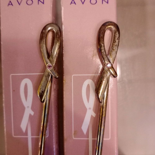 Avon teaspoon set new with pink rhinestones cancer awareness, 2 pcs